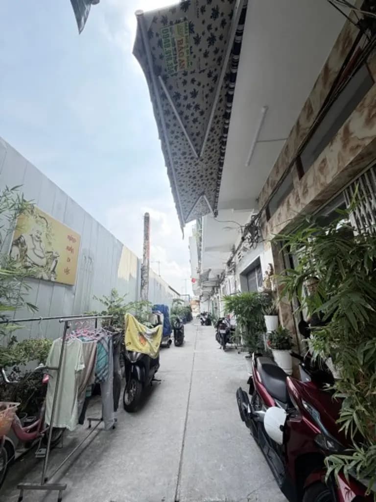 Bán nhà đẹp mới xây, hẻm xe hơi thông thoáng Phùng Hưng, Q5