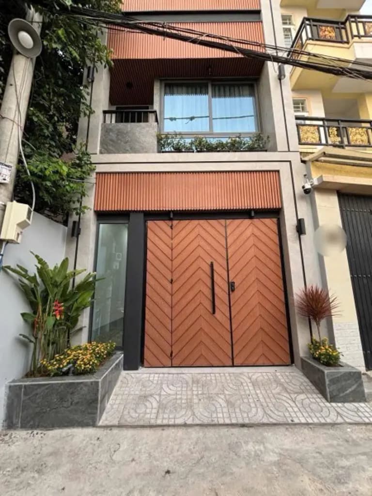 Bán Nhà 3 Tầng Mặt Tiền Linh Trung - Dòng Tiền 40 Tr/Th - Giá 10,x Tỷ