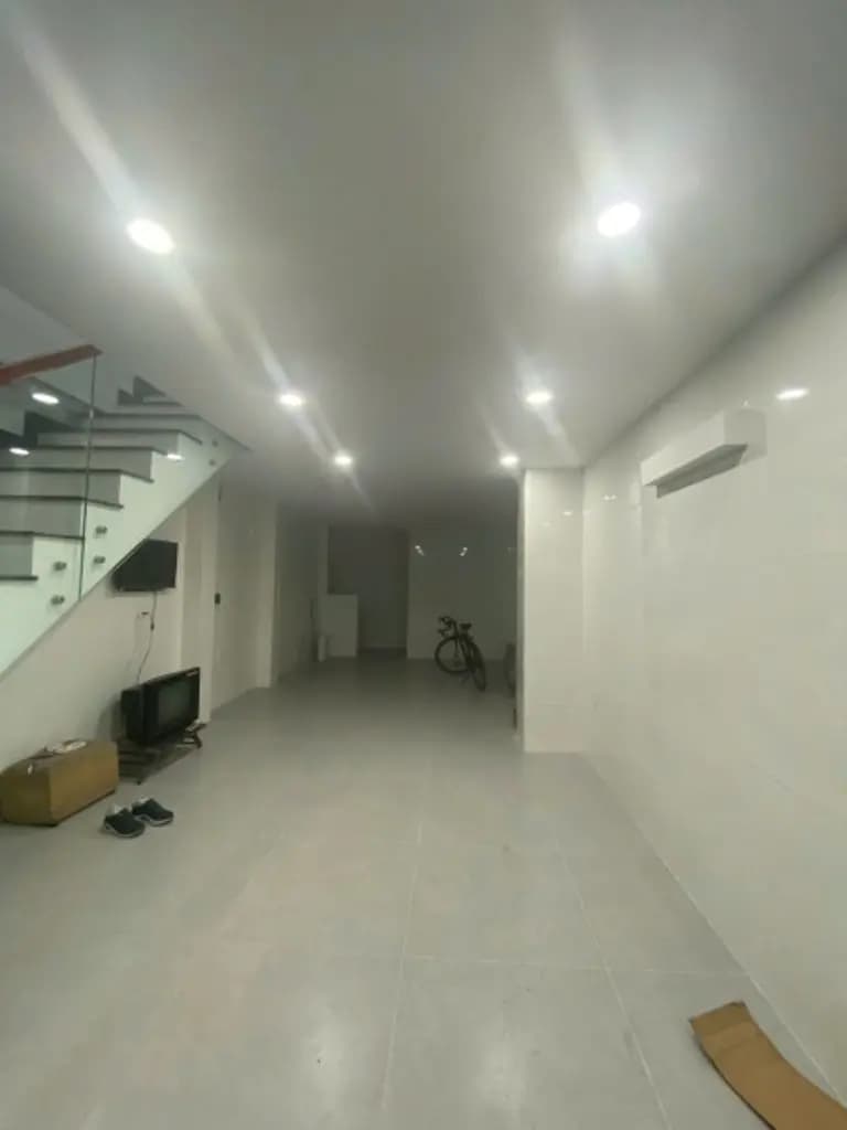 Main-Cho Thuê Mặt Bằng Kinh Doanh Đường Bạch Đằng-1