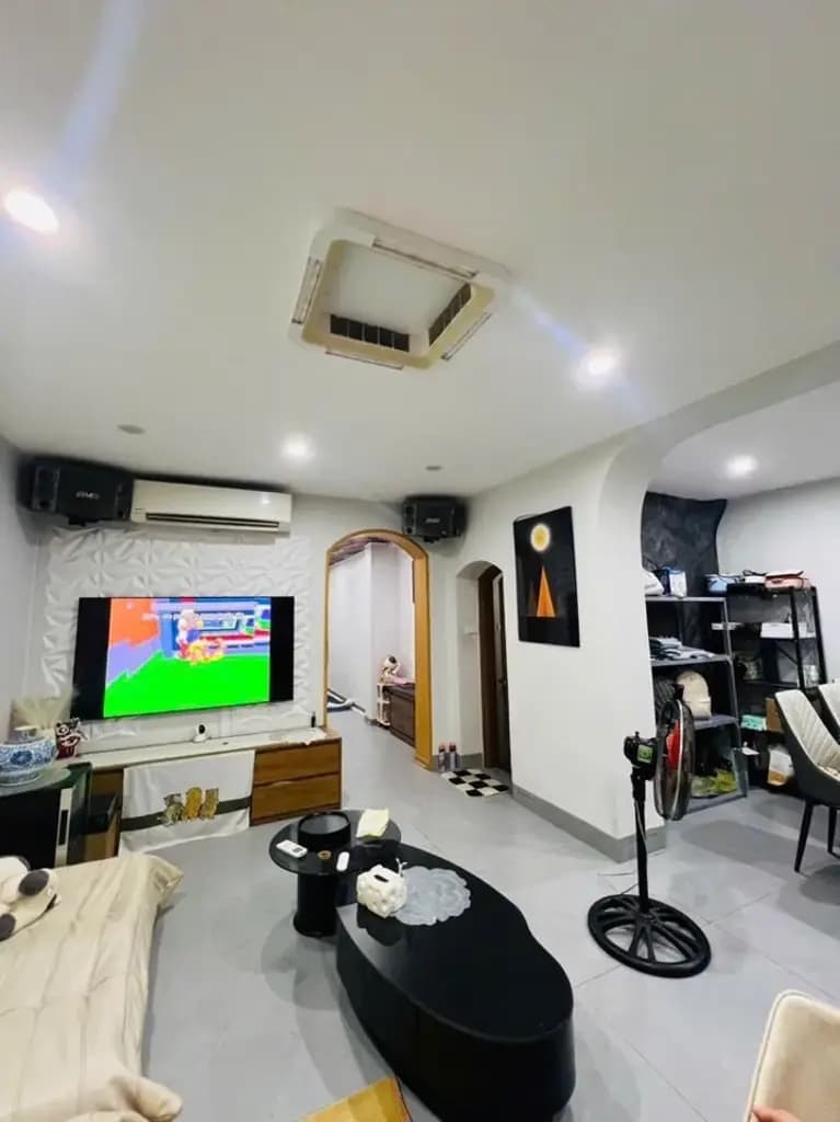 Main-Cho thuê Căn hộ Tầng 1 mặt phố 83m2 giá 10 triệu - tại Đường Thanh Nhàn Phường Thanh Nhàn Quận Hai Bà Trưng Hà Nội-2