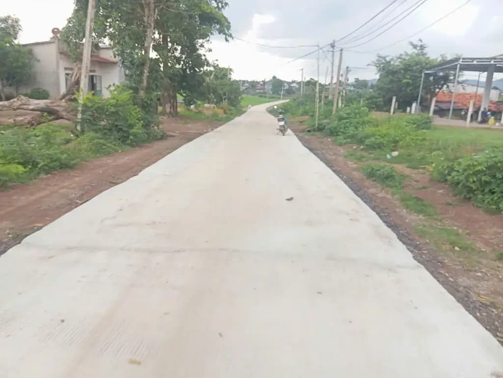 Bán Đất 180m2 có sẵn 60 m2 thổ cư giá 179 triệu tại - Chọn - Xã Ea Ning Đắk Lắk