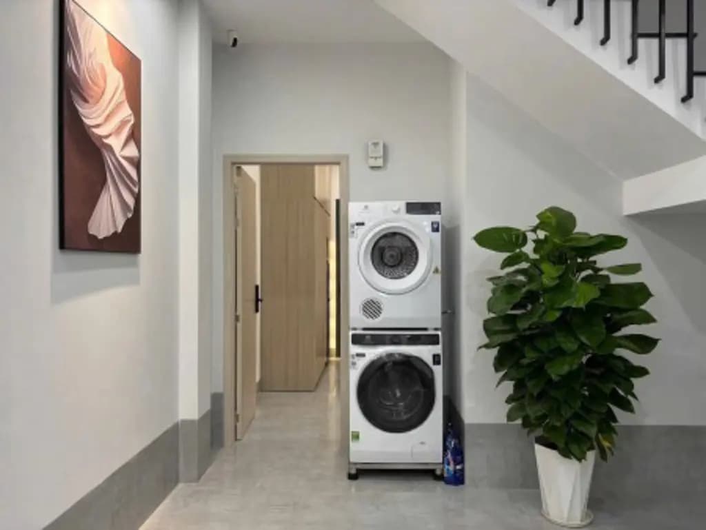 Main-Bán Nhà 3 Tầng Mặt Tiền Linh Trung - Dòng Tiền 40 Tr/Th - Giá 10,x Tỷ-2