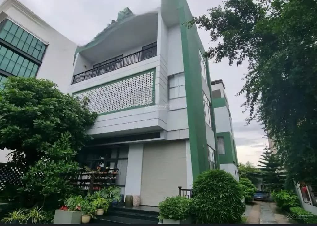 Main-Cho thuê tòa nhà văn phòng Trung Tâm Thủ Dầu Một - Diện tích : 11x30 - Xây dựng : 800m2 sàn-0