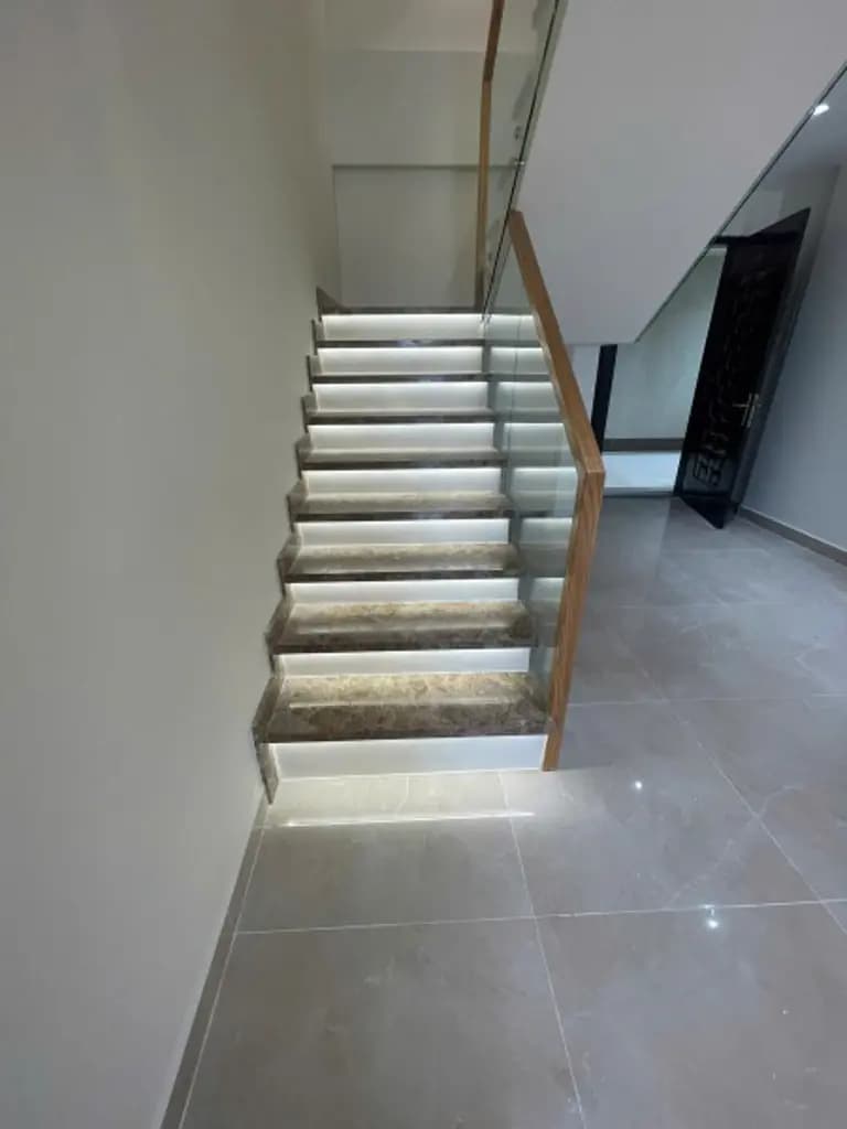 Main-Cho thuê Penthouse Docklands Nguyễn Thị Thập - View Quận 1 Đẹp Thoáng-7