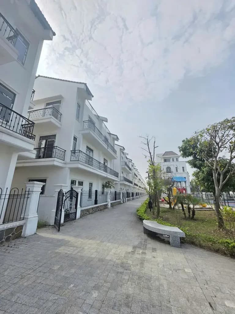 Main-Bán Đất 192m2 giá 19.5 tỷ tại Phường Đông Ngàn Thị xã Từ Sơn Bắc Ninh-0