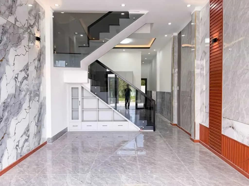 Main-Chính Chủ Bán Nhà Lầu Sổ Hồng Riêng Thổ Cư 100% Hoàn Công Gần Cổng 11 Phước Tân-1
