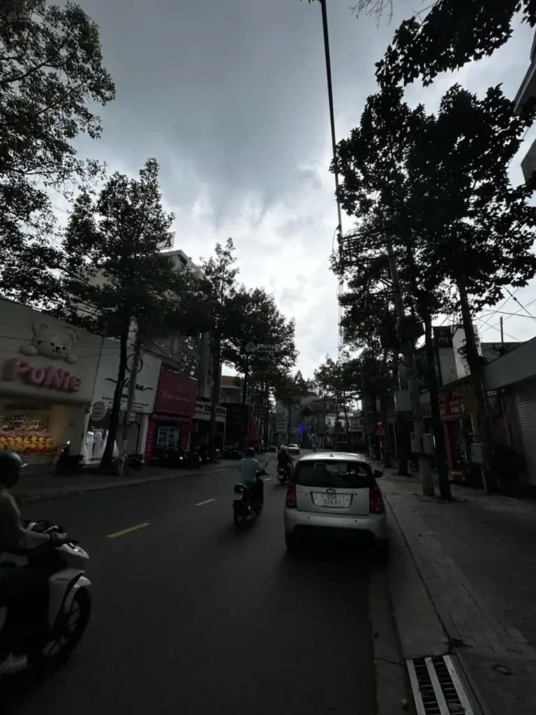 Main-Dành cho các thương hiệu lớn đây ạ Mặt bằng 2.000m2 sàn mặt tiền Yersin, Thủ Dầu Một-2