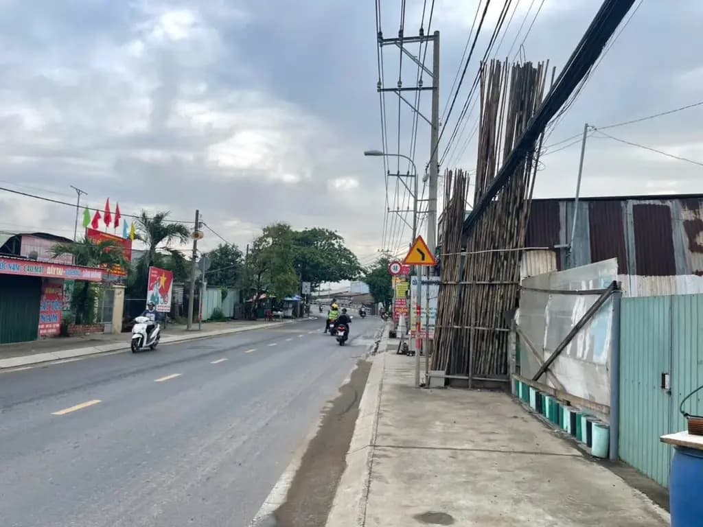 Bán đất Mặt tiền đường Nguyễn Duy Trinh Q.9