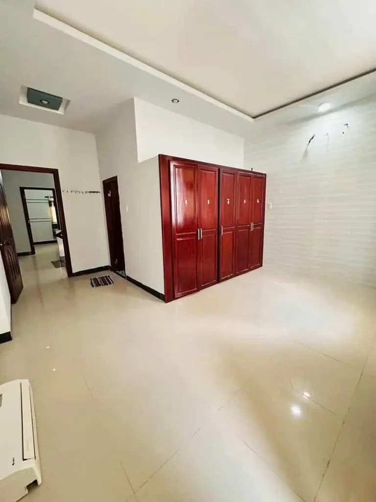 Main-Cho thuê nhà khu dân cư hưng phú 1 gần siêu thị go 3 phòng ngủ mới giá 10 triệu-2