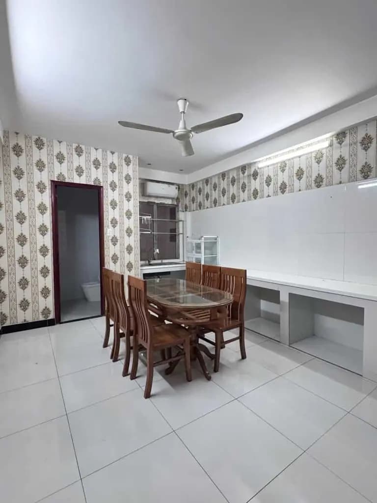Main-BÌNH THẠNH – HẺM NHỰA Ô TÔ – 4 TẦNG – SÁT KÊNH RẠCH XUYÊN TÂM – GIÁ MỚI 12,3 TỶ! PHAN VĂN TRỊ-4