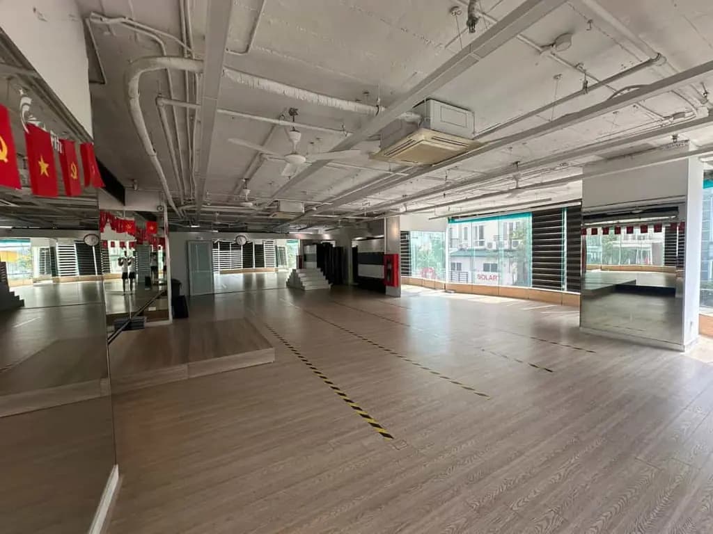 Main-CHO THUÊ MẶT BẰNG 480m2 TẦNG 1 CHUNG CƯ TẠI TRUNG KÍNH, MT CỰC RỘNG VỊ TRÍ ĐẮC ĐỊA-3