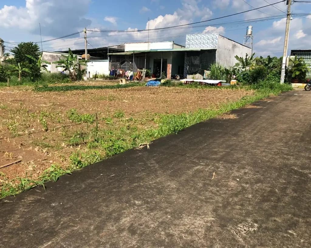 Main-Mình Chính chủ cần bán lô đất Tây Hoà sát nút giao Vành Đai 4 sổ riêng ( Có hh cho ng giới ghiệu )-2