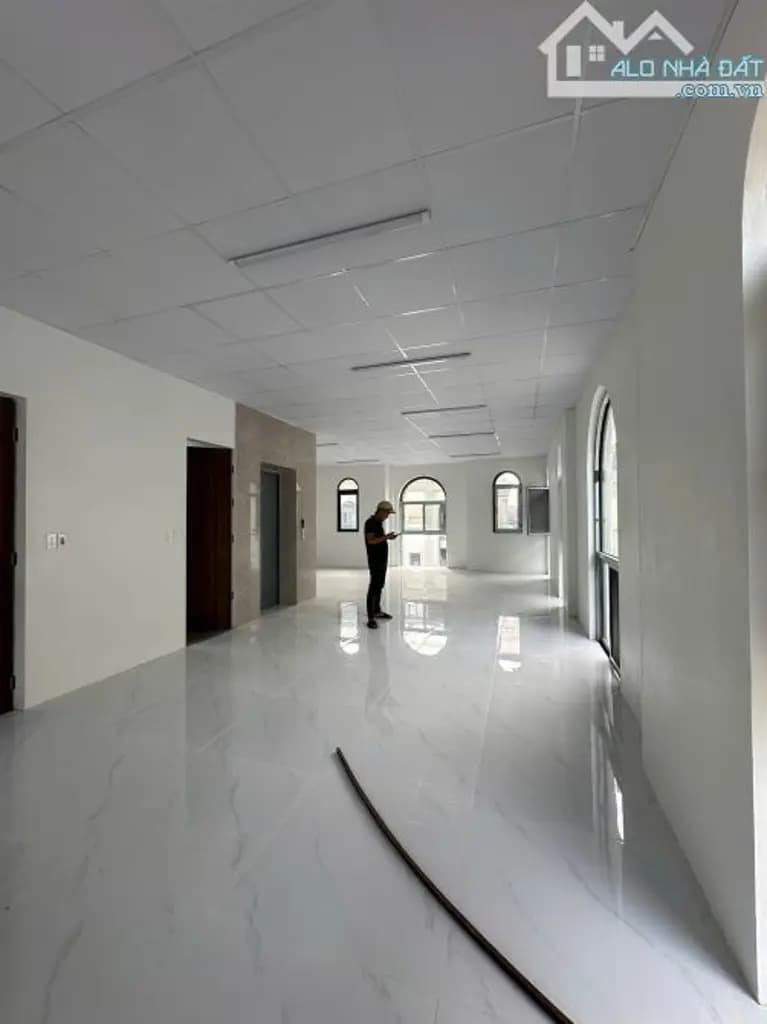 Main-Cho thuê văn phòng Him Lam Vạn phúc , diện tích 100 m2, 2 mặt thoáng, sàn đẹp như ảnh-2
