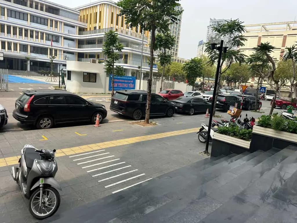 Main-CHO THUÊ MẶT BẰNG 480m2 TẦNG 1 CHUNG CƯ TẠI TRUNG KÍNH, MT CỰC RỘNG VỊ TRÍ ĐẮC ĐỊA-4