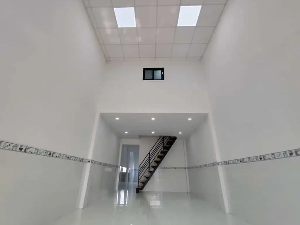 Main-Bán nhà đẹp xã Bà Điểm, trệt lửng BTCT 3PN, giá 3 Tỷ-2
