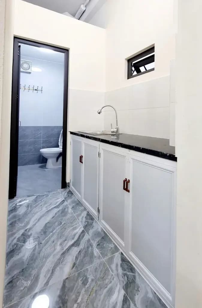 Main-Cho Thuê Ccmn 24m 4tr8 thoáng ngõ 5 Hoàng Quốc Việt, Phường Nghĩa Đô-3