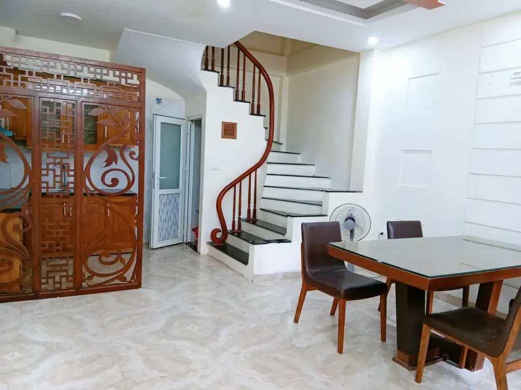 Main-Cho thuê nhà ngõ 191 PHẠM VĂN ĐỒNG. 12 triệu/tháng.Ưu tiên: Hộ gia đình, VP nhỏ, KD Onl, Nhóm đi làm-2
