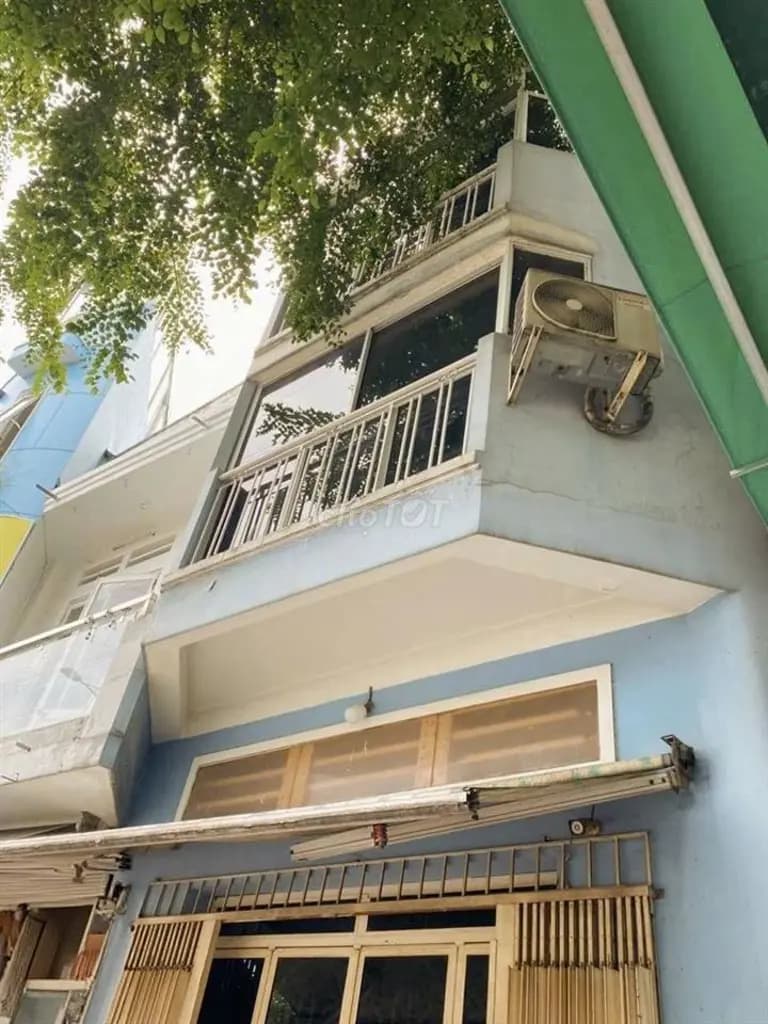 Main-MẶT TIỀN PHẠM VĂN ĐỒNG, MẶT SAU HXT, DT 30M2 x 3 TẦNG BTCT-0