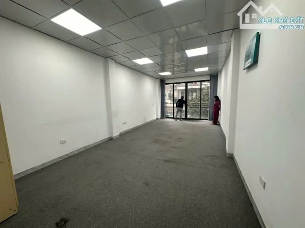 Main-Cho thuê văn phòng Mỗ Lao - Vũ Trọng Khánh 50 m2/tầng, sàn thông , đường rộng-1