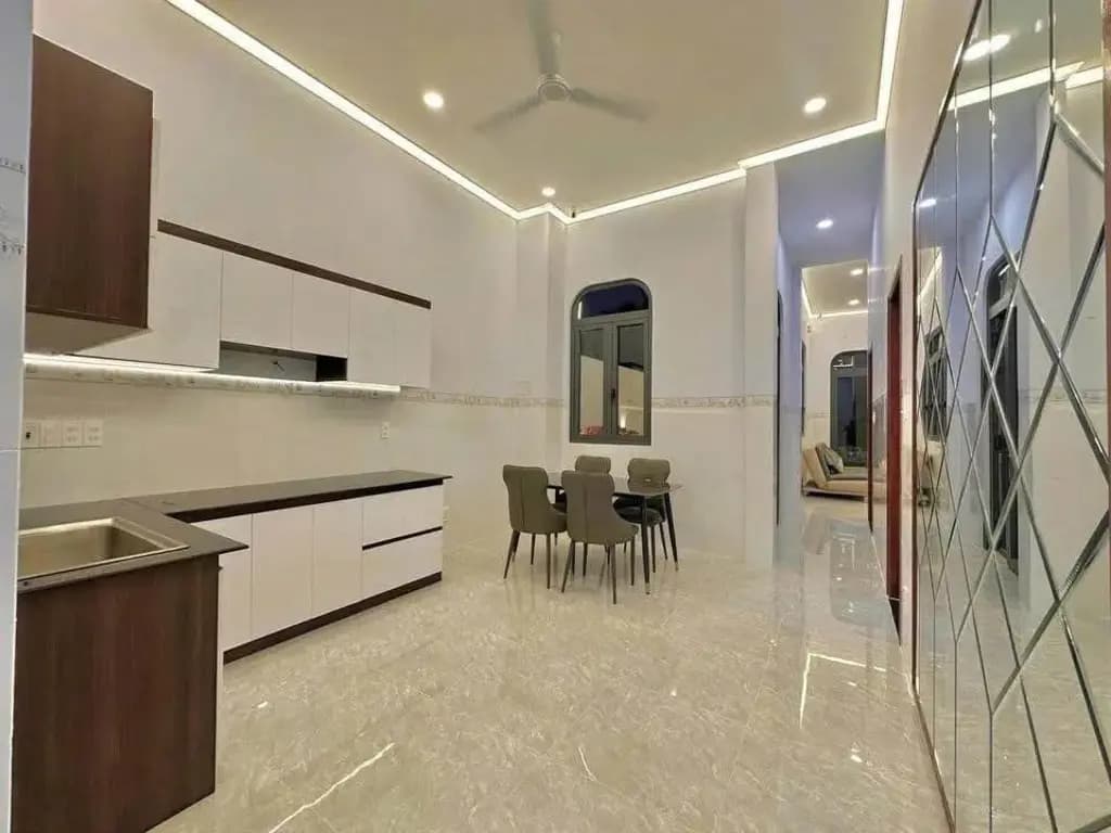 Main-Gia đình về quê cần bán nhà cấp 4 ngang 9m cuối đường Đồng Khởi đối diện cây xăng Đức Hưng-2
