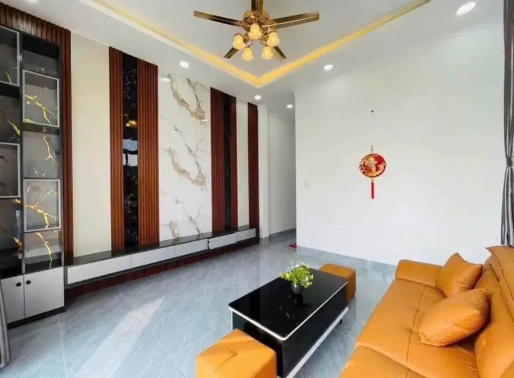 Main-Nhà Cấp 4 Dành Anh/Chị Tài Chính 200triệu Gần Cây Xăng 26-3