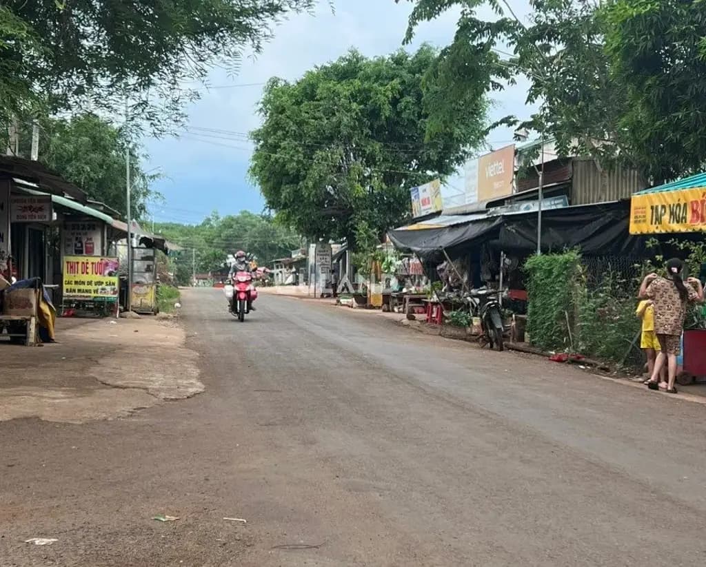 Main-Chính chủ bán đất sát chợ, đường 32m thông tỉnh lộ dân đông-0