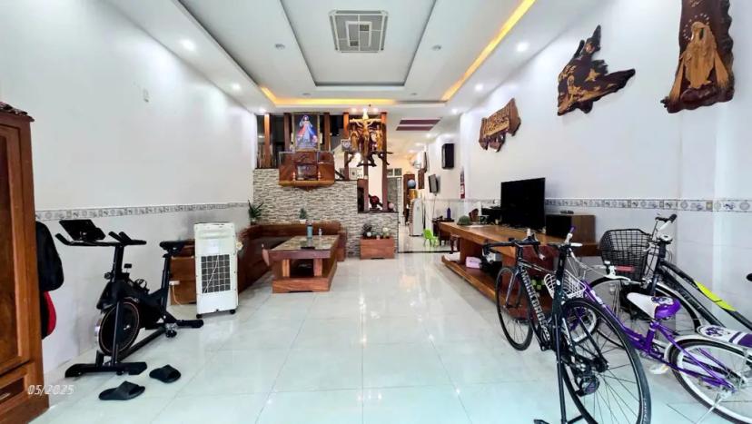 Nhà 3 Lầu Đẹp Khu VIP - Tập Trung Nhiều Cán Bộ & Giáo Viên Định Cư Tại P. Tân Biên - TP. Biên Hòa