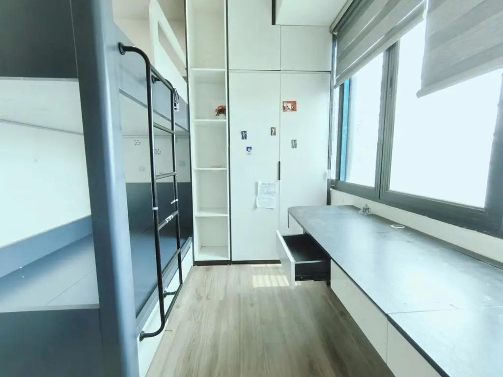 Main-Bán chcc tầng cao trần quý kiên . Dt : 51m2,2pn,1wc giá 5,1 tỷ-3