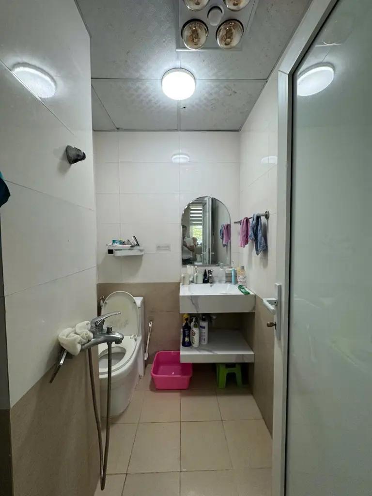 trần quý kiên 80m2 2pn 2wc sửa được 3 ngủ 6,4 TỶ