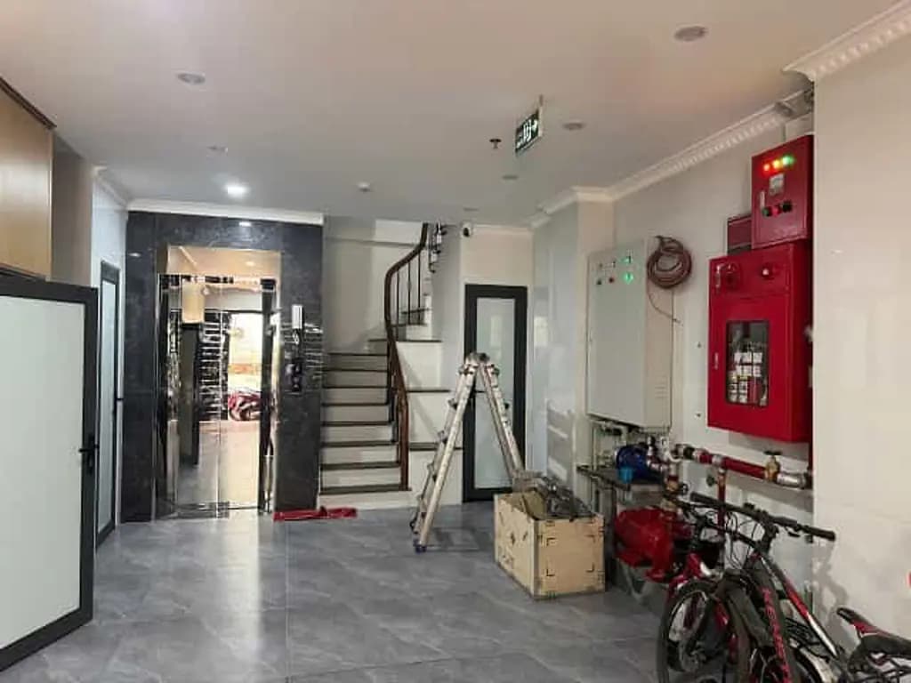Main-Cho thuê căn hộ mini 2N1K - view hồ Tây, full nội thất tại Lạc Long Quân, Tây Hồ, HN; 0981 982 986-1