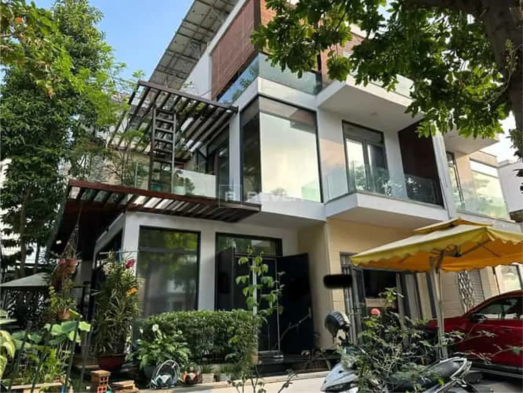 Main-HÍNH CHỦ CẦN BÁN BIỆT THỰ DÁT VÀNG KÈM QUÁN CAFFE 2 MẶT TIỀN TẠI P.BÌNH PHƯỚC - ĐỒNG NAI-2