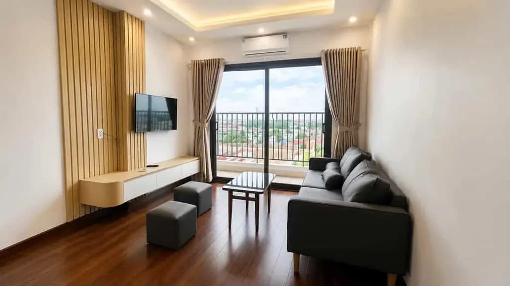 Main-CẦN BÁN GẮP căn hộ De La Sol Q.3, 7.05 tỷ, 75m2, 2PN 2WC, nội thất cơ bản, thoáng mát, SHR-5