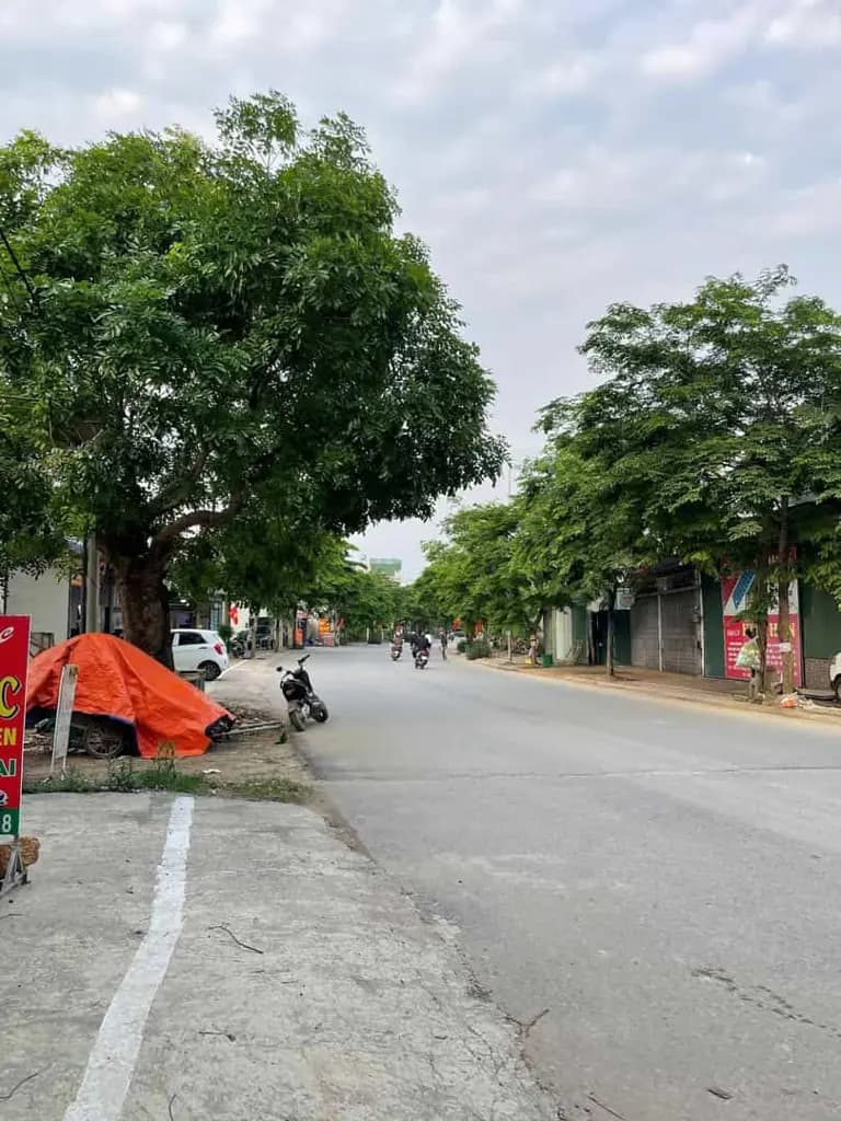 Main-Em bán lô đất 100m2 phân lô ô tô 2 đầu gần FPT, ĐHQG Giá Chỉ Cần 2,5 Tỷ-1