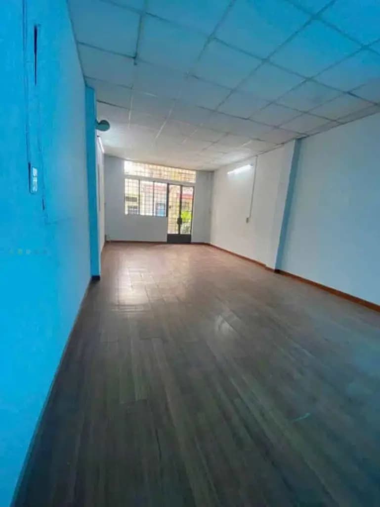 Main-QUẬN 4 - NHÀ MẶT TIỀN HẺM XE HƠI - KINH DOANH ĐỈNH - NỞ HẬU TÀI LỘC-2