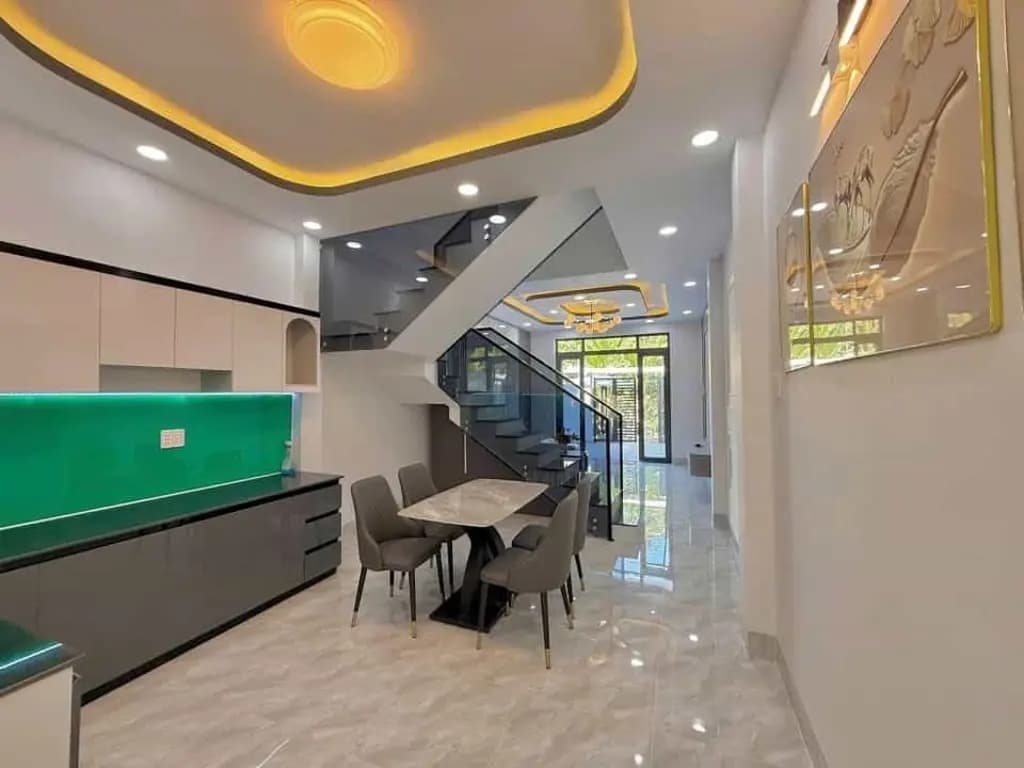Main-SIÊU PHẨM NHÀ LẦU GIÁP PHƯỜNG TÂN PHONG (CŨ)-2