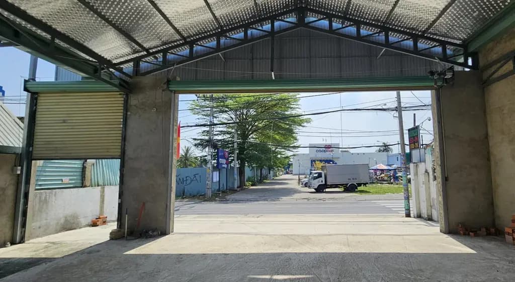 Main-Cho thuê nhà nguyên căn (12m x 31m), mặt tiền đường Đỗ Văn Dậy, Hóc Môn; vị trí kinh doanh tốt-3