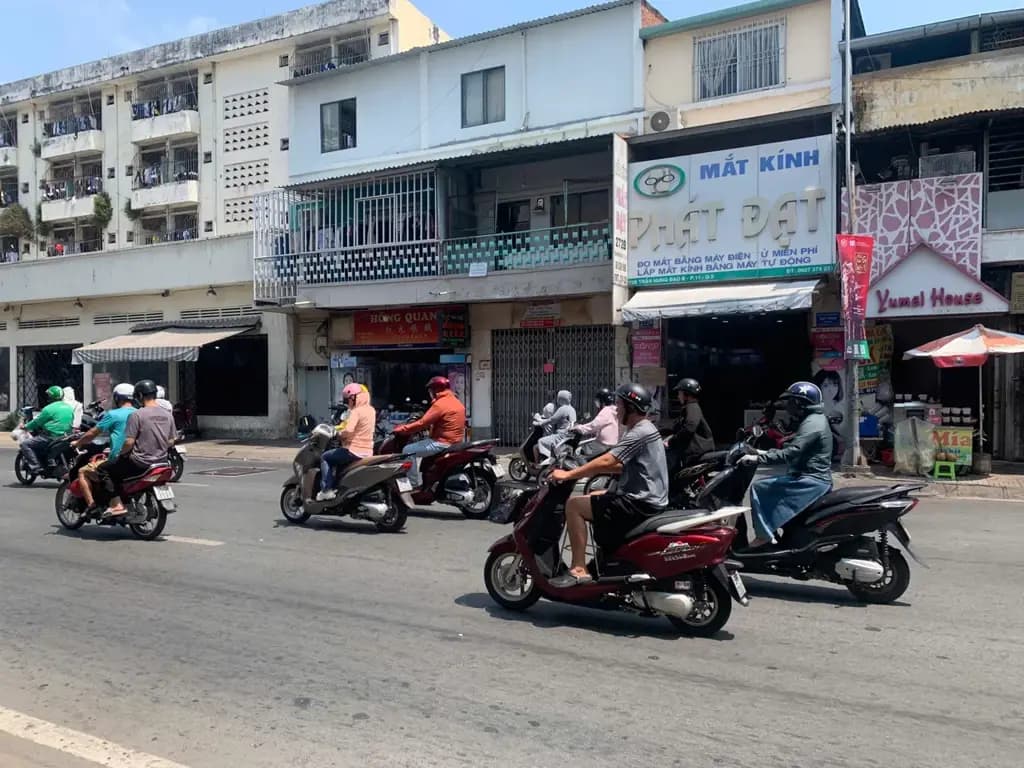 Main-CHO THUÊ MẶT BẰNG KINH DOANH NGANG 4,2M TRẦN HƯNG ĐẠO Q.5-3