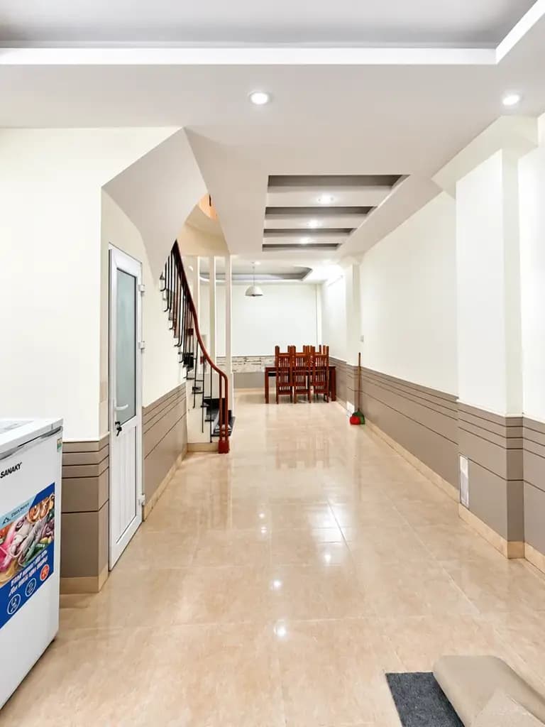 Cho thuê nhà ngõ 5 TÚ MỠ, Trung Kính. 16.5 triệu/tháng. Ưu tiên: Hộ gia đình, Văn Phòng, KD Onl, Ở nhóm...