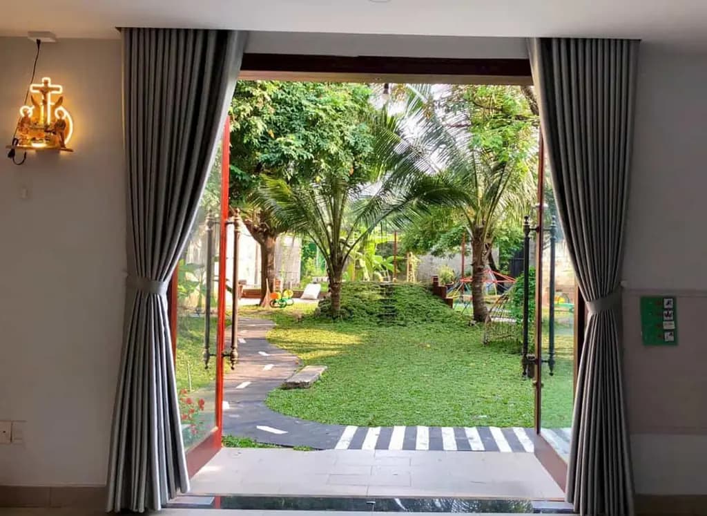 Main-CHO THUÊ BIỆT THỰ SÂN VƯỜN 1000M2 NGAY ĐẠI HỌC LUẬT QUỐC LỘ 13-3