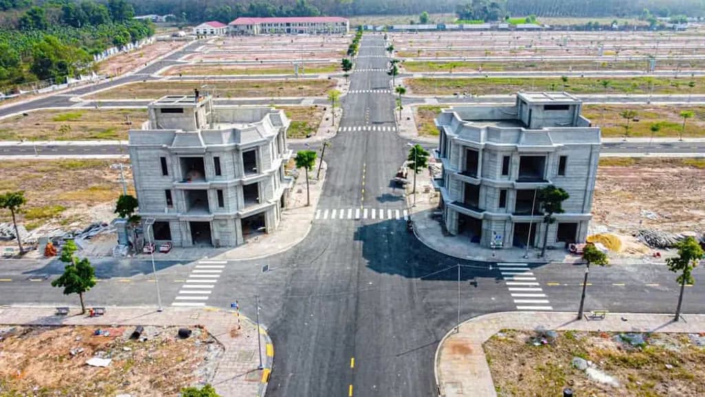 Main-Sở hữu căn nhà 75m2 sổ sẵn ngay nút xuống cao tốc Thủ Dầu Một- TP Hồ Chí Minh-0