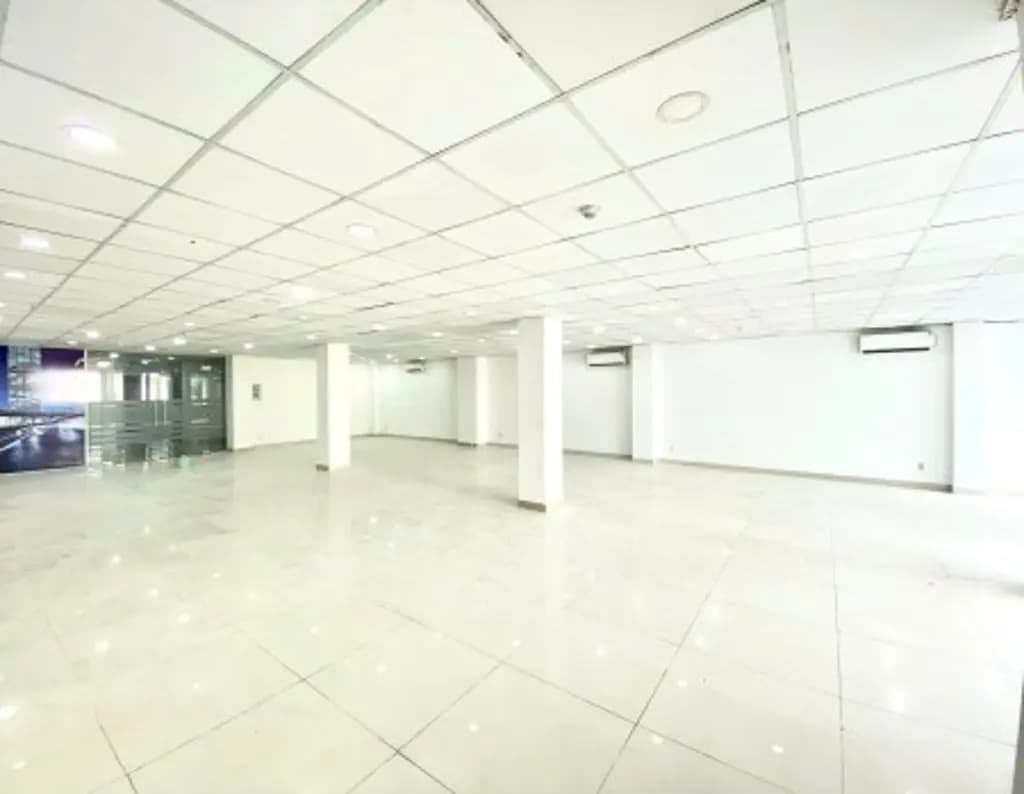 Main-Cho thuê văn phòng sàn 154m2 view kính sáng tại Nguyễn Xí - Bình Thạnh-2
