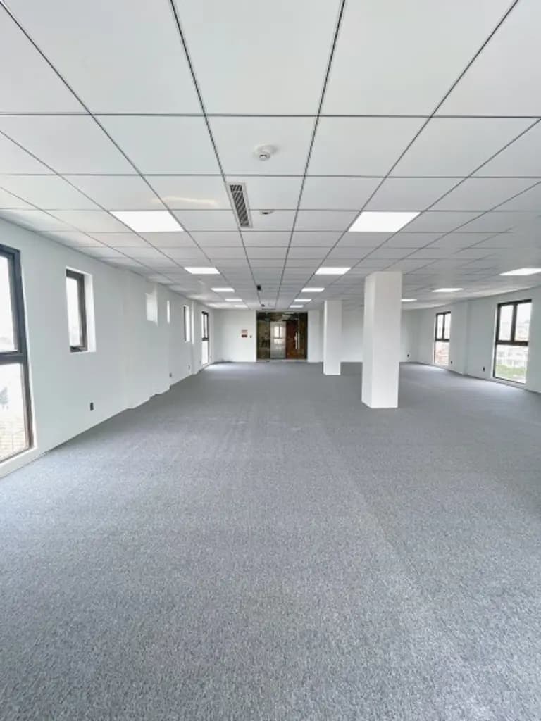 Main-Cho thuê văn phòng 150m2 view kính, cửa sổ tại Hoàng Sa, Quận 1-1