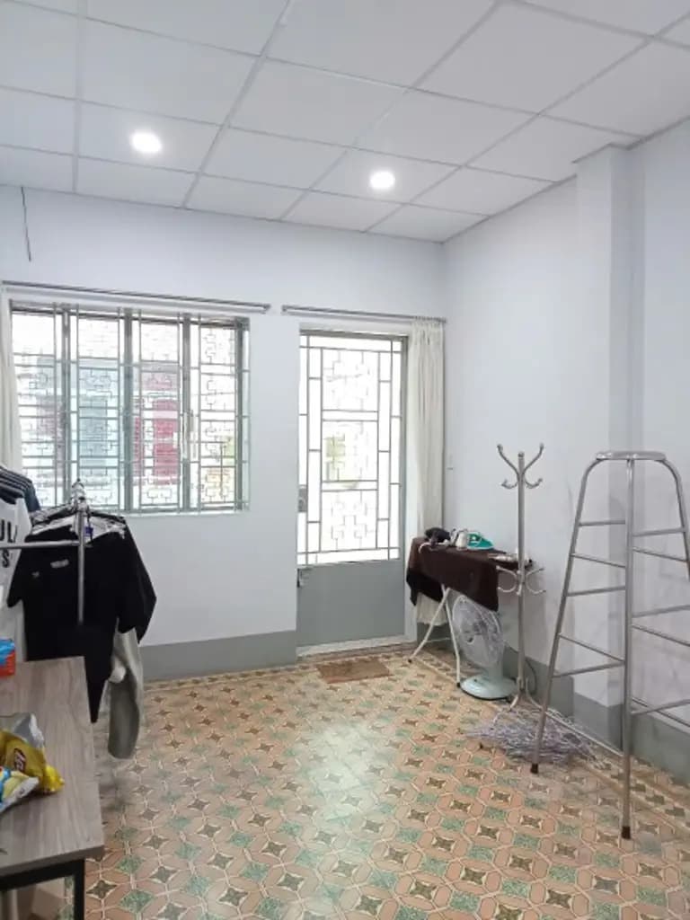 Main-chính chủ cho thuê nhà nguyên căn 256/31 Nguyễn Tiểu La, quận 10, giá thuê 15 triệu-4