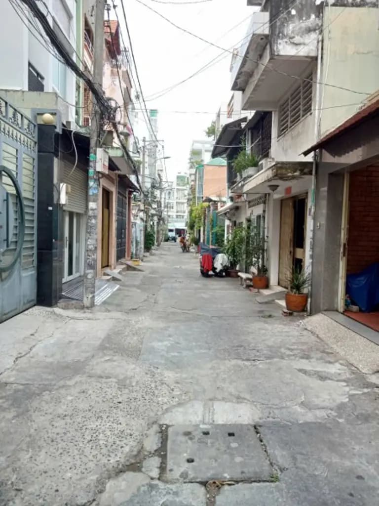 chính chủ cho thuê nhà nguyên căn 256/31 Nguyễn Tiểu La, quận 10, giá thuê 15 triệu