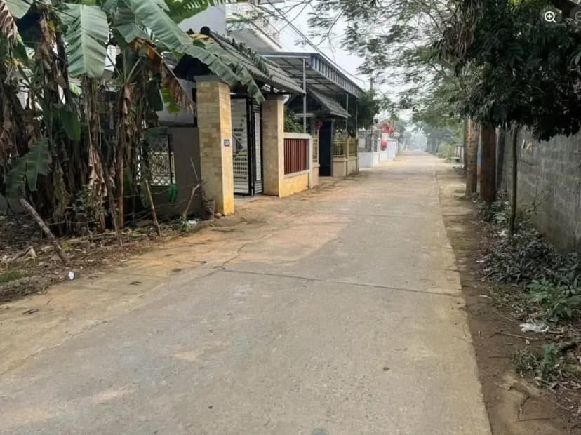 Bán Đất 100m2 có sẵn 100 m2 thổ cư giá 2 tỷ tại Đường Địa Phương Xã Đông Yên Huyện Quốc Oai Hà Nội