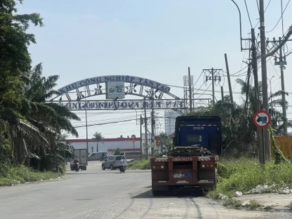 Main-Cho thuê nhà xưởng 2200m² có sẵn tại KCN Tân Tạo - Chuẩn pháp lý-3