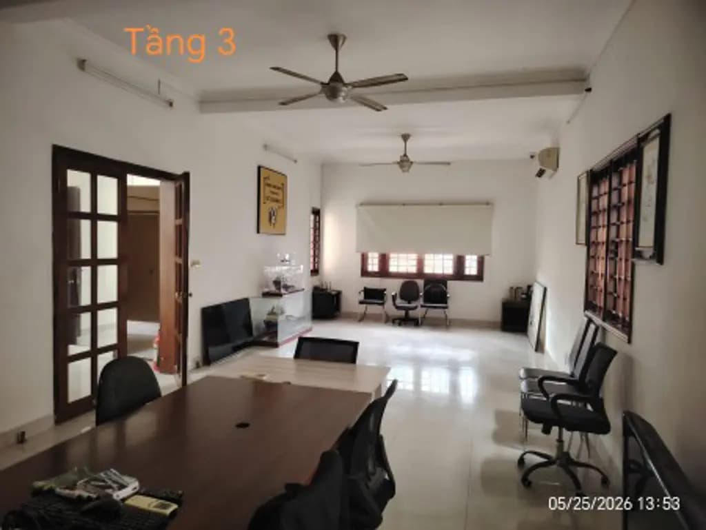 Main-CHO THUÊ VĂN PHÒNG – KHU D2 SẦM UẤT – HẺM XE TẢI-4