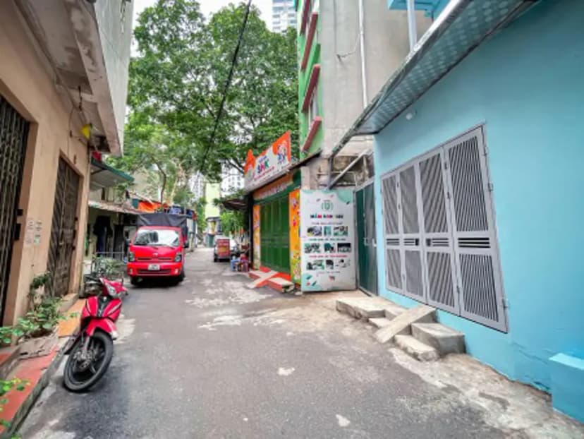 CHO THUÊ NHÀ MẶT TIỀN TẦNG 1 LÀM VĂN PHÒNG/CỬA HÀNG - SỐ 24 NGÕ 134 TRẦN BÌNH - 7,5tr/tháng