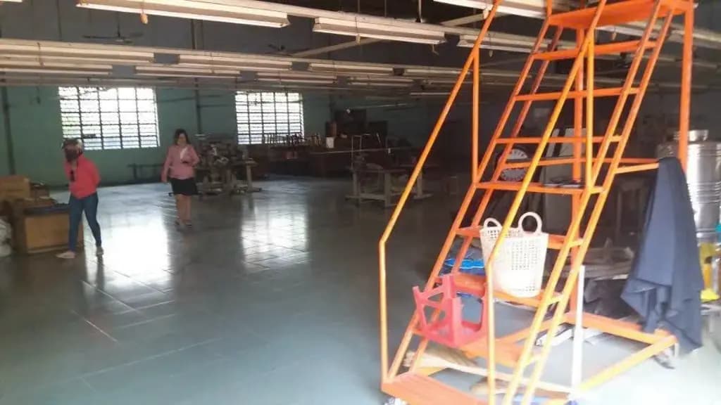 Main-Nhà xưởng đướng quốc lộ 1a, phường đông hưng thuân, quận 12 cho thuê dt: 1100m giá 65 triêu-1