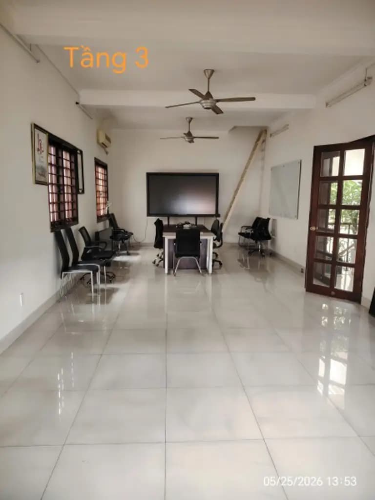 Main-CHO THUÊ VĂN PHÒNG – KHU D2 SẦM UẤT – HẺM XE TẢI-5